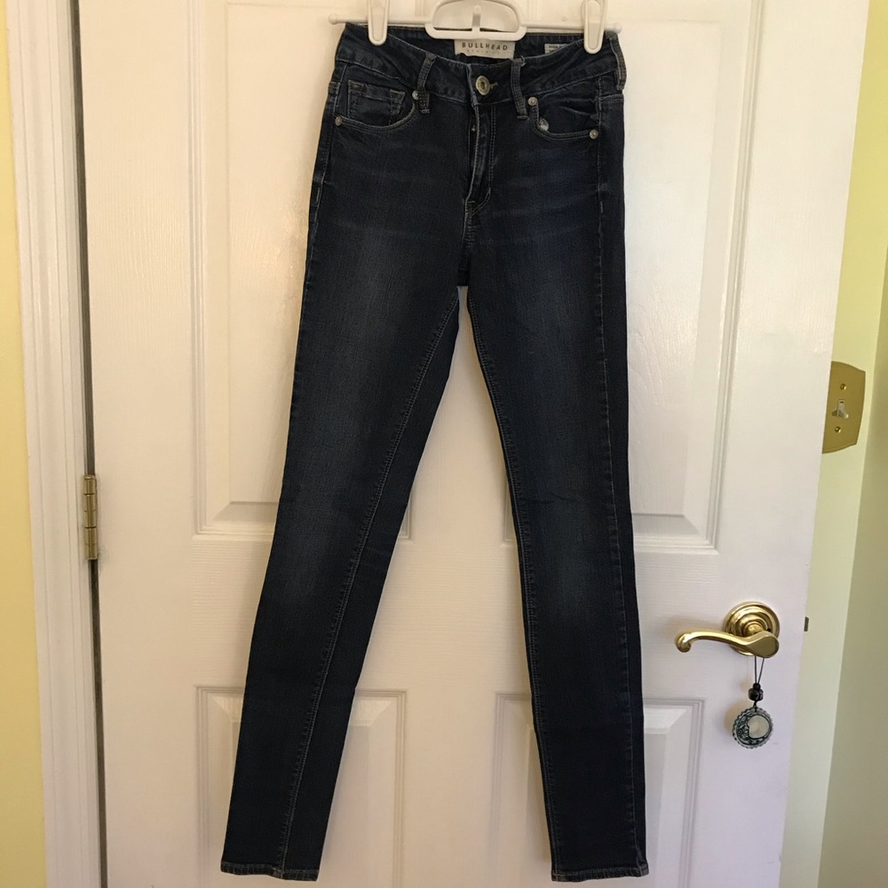 bullhead skinny jeans